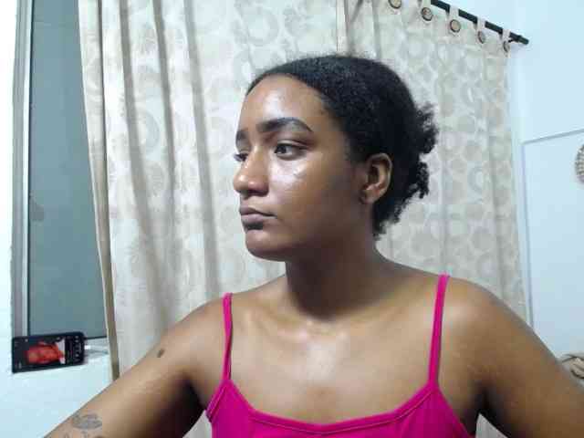 CattleyaHotGirl webcam