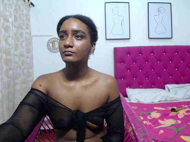 CattleyaHotGirl webcam