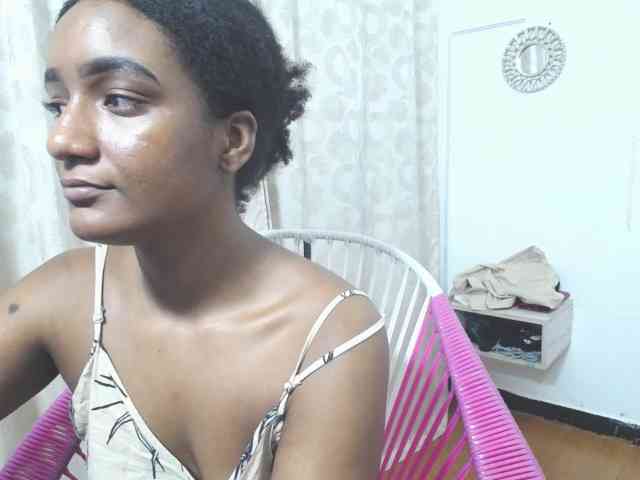 CattleyaHotGirl webcam