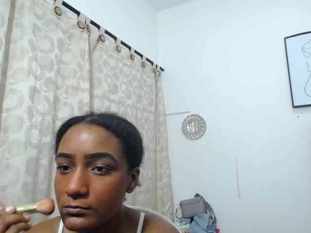 CattleyaHotGirl webcam