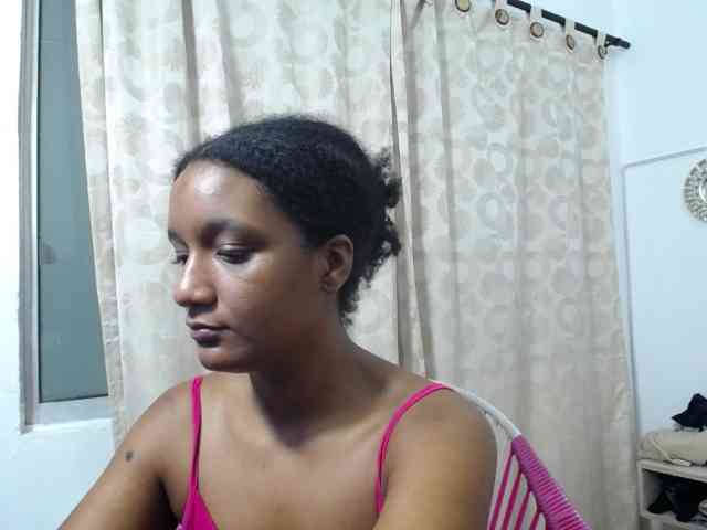 CattleyaHotGirl webcam