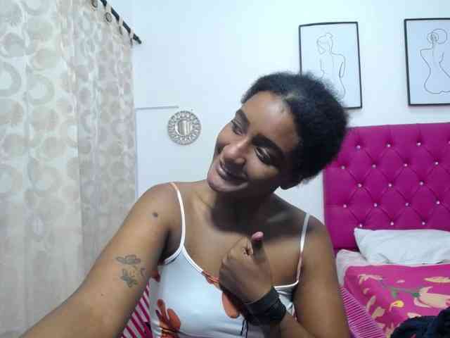 CattleyaHotGirl webcam