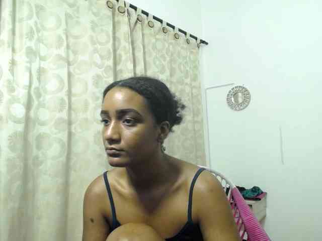 CattleyaHotGirl webcam