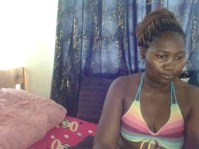 Sexxy-pretty24 webcam