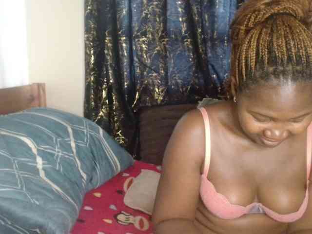 Sexxy-pretty24 webcam