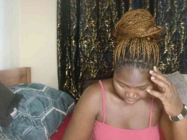 Sexxy-pretty24 webcam