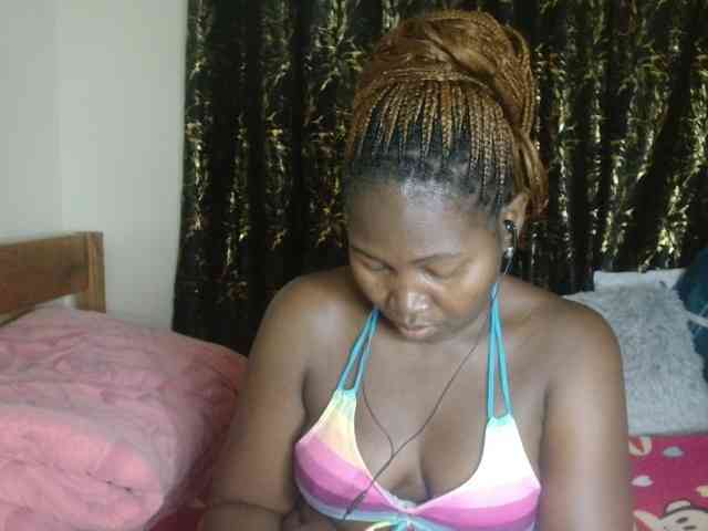 Sexxy-pretty24 webcam