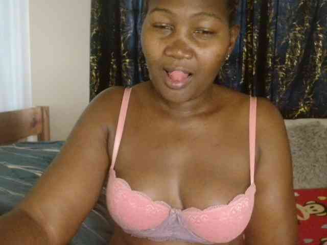 Sexxy-pretty24 webcam