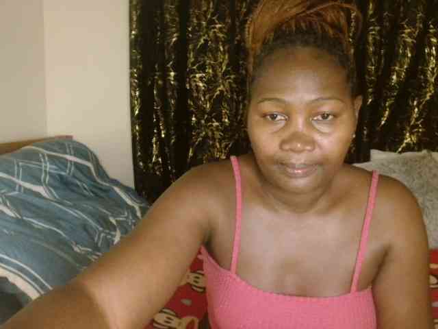 Sexxy-pretty24 webcam