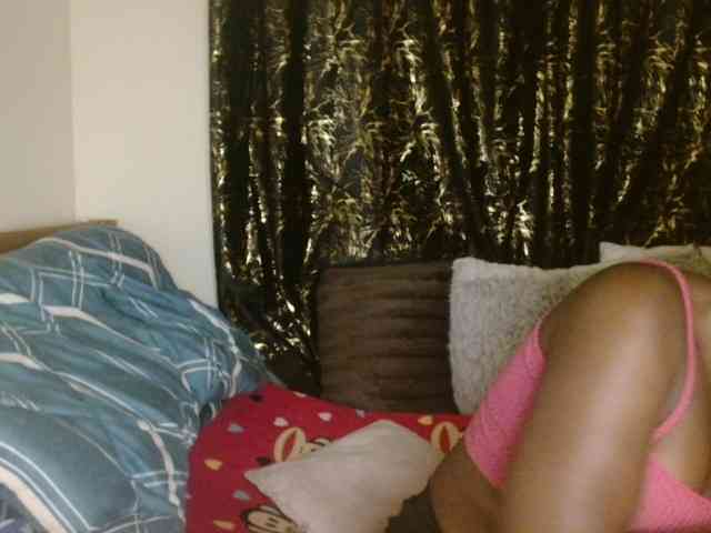 Sexxy-pretty24 webcam