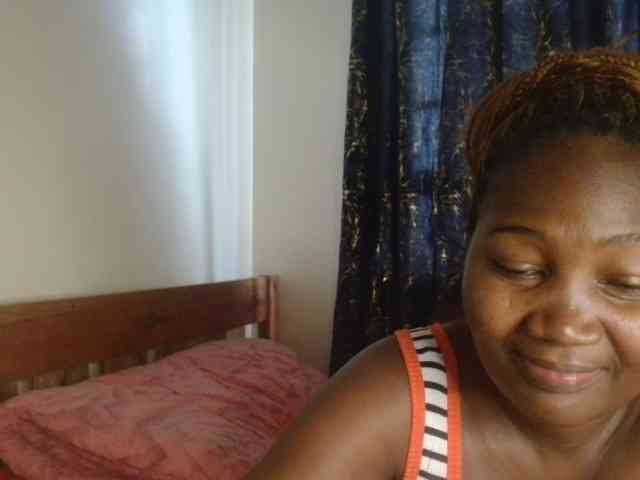 Sexxy-pretty24 webcam