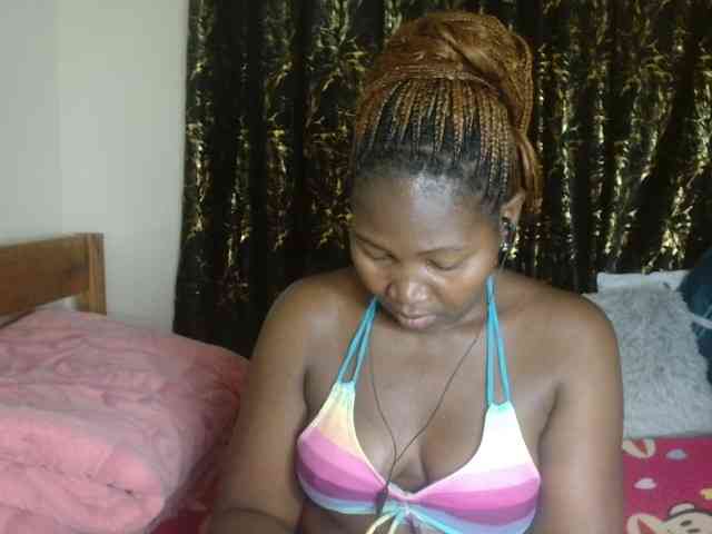 Sexxy-pretty24 webcam