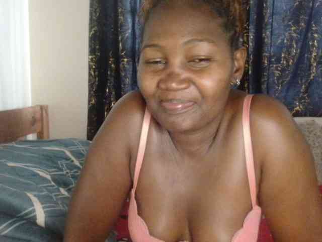 Sexxy-pretty24 webcam