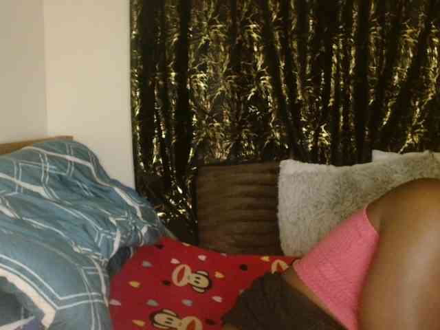 Sexxy-pretty24 webcam