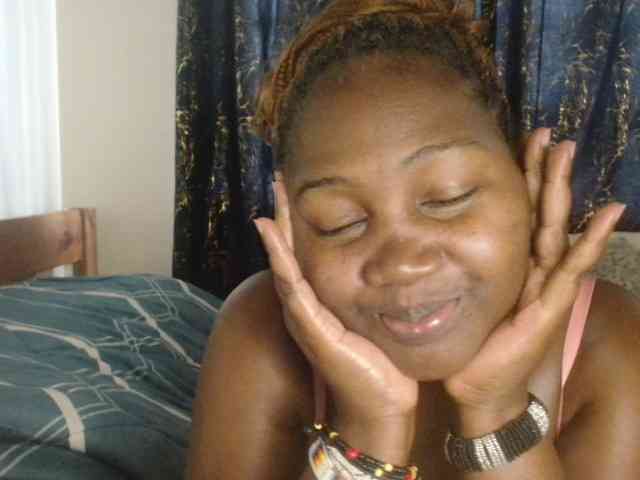 Sexxy-pretty24 webcam