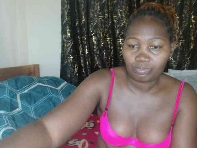 Sexxy-pretty24 webcam