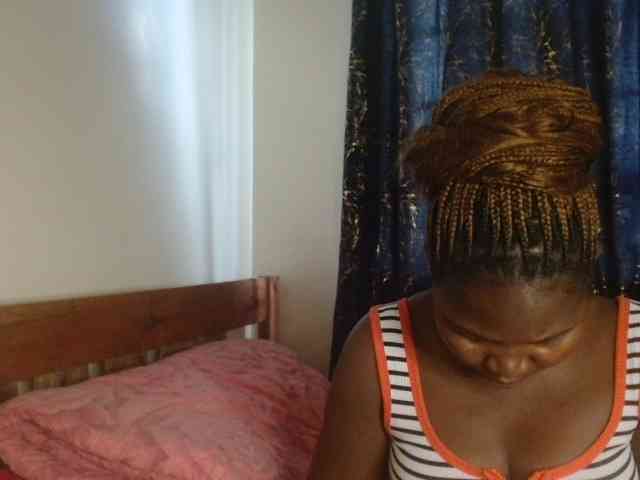 Sexxy-pretty24 webcam