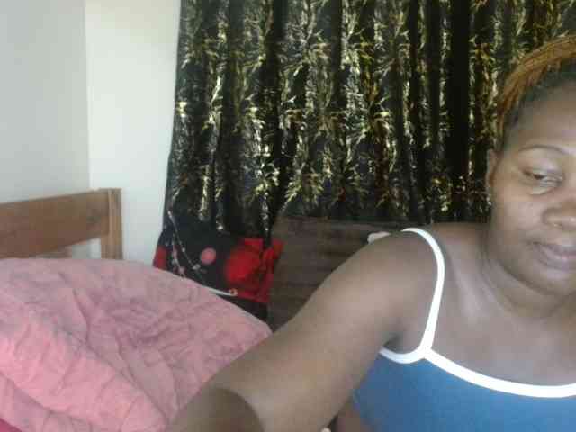 Sexxy-pretty24 webcam