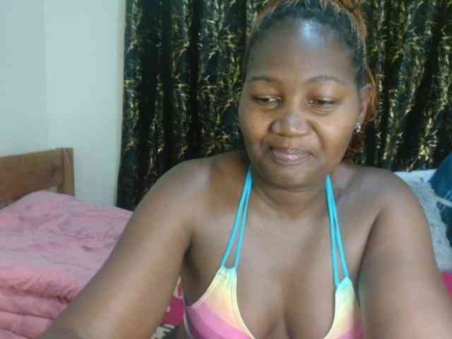 Sexxy-pretty24 webcam