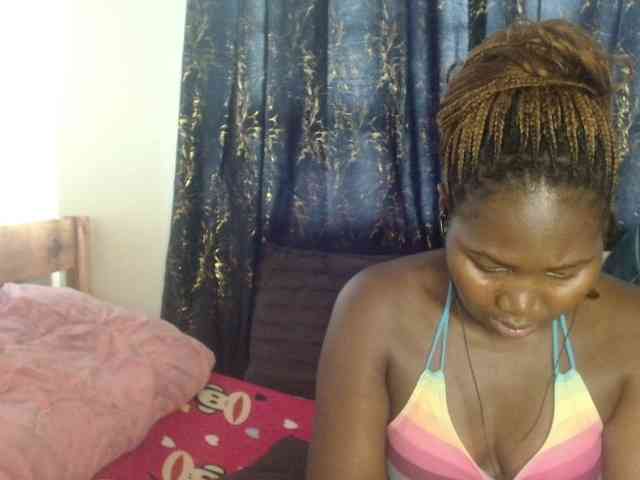 Sexxy-pretty24 webcam