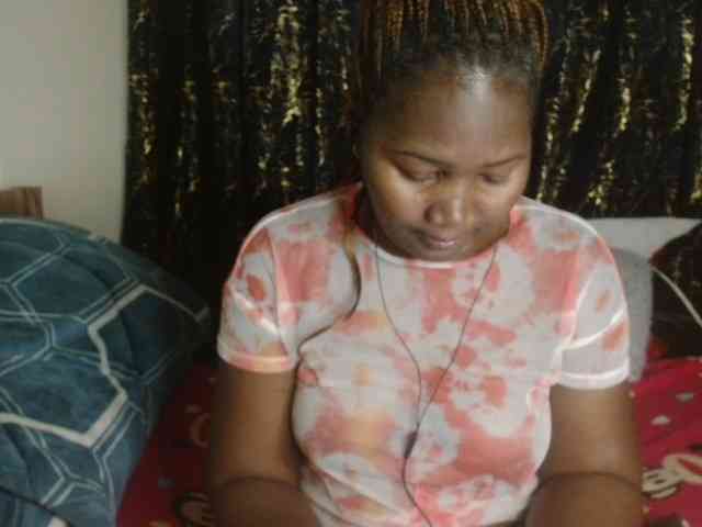 Sexxy-pretty24 webcam