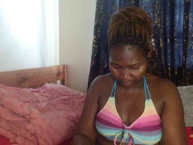 Sexxy-pretty24 webcam