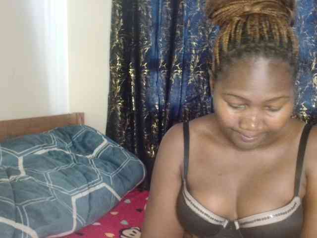 Sexxy-pretty24 webcam