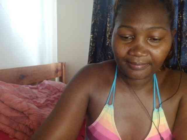 Sexxy-pretty24 webcam