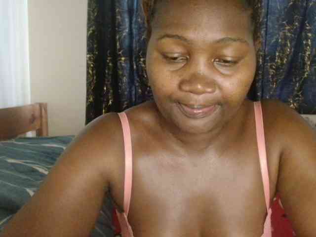 Sexxy-pretty24 webcam