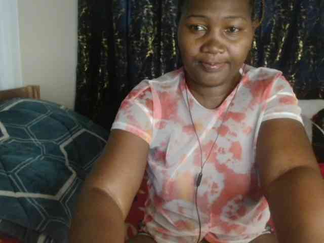 Sexxy-pretty24 webcam