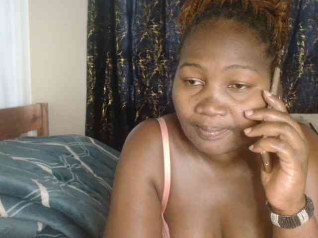 Sexxy-pretty24 webcam