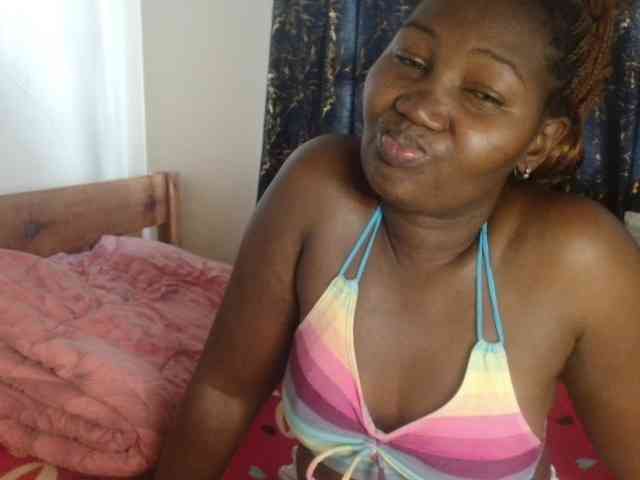 Sexxy-pretty24 webcam