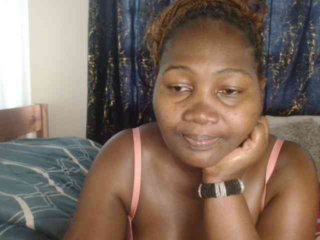 Sexxy-pretty24 webcam