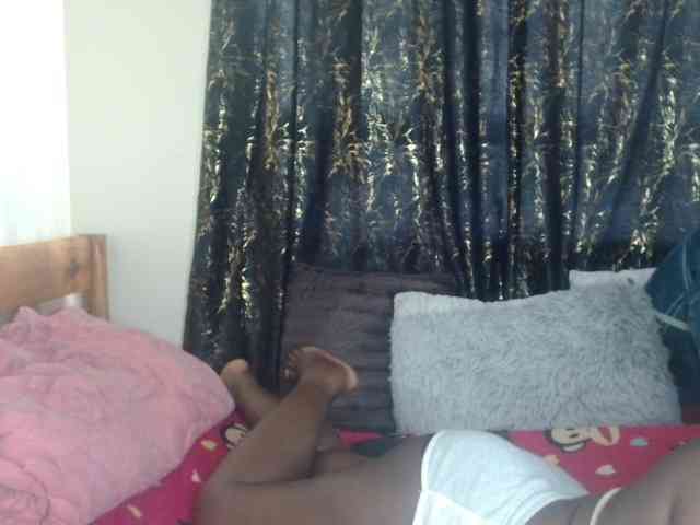 Sexxy-pretty24 webcam