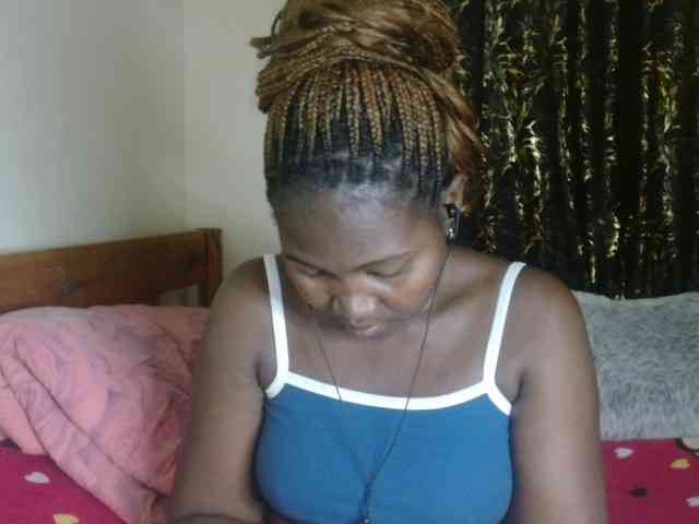 Sexxy-pretty24 webcam