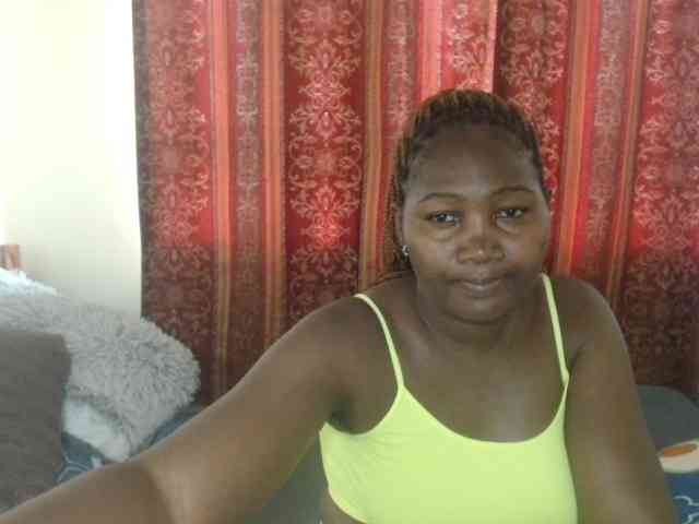 Sexxy-pretty24 webcam