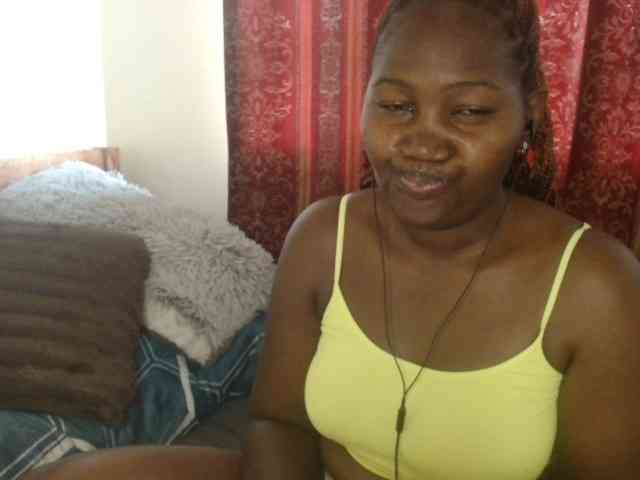 Sexxy-pretty24 webcam