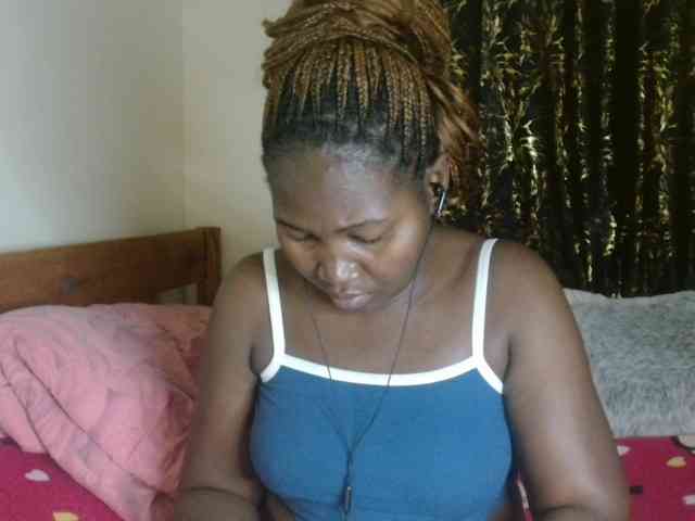 Sexxy-pretty24 webcam