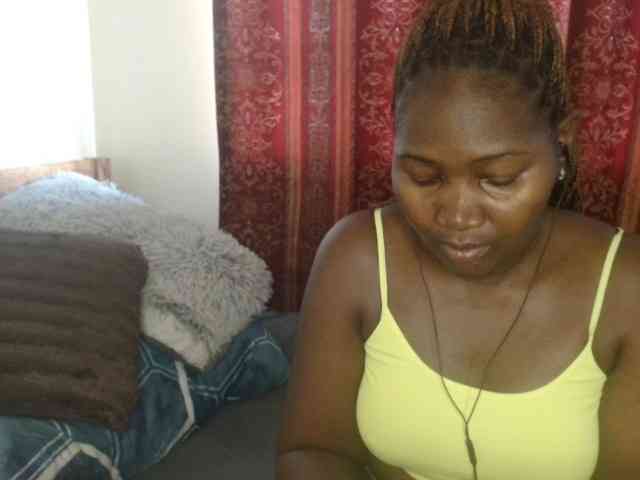 Sexxy-pretty24 webcam