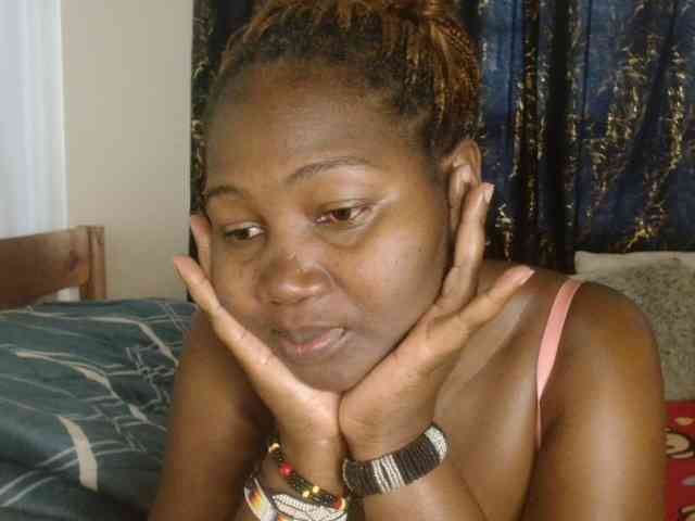 Sexxy-pretty24 webcam