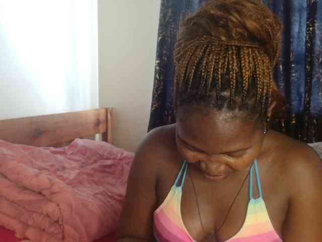 Sexxy-pretty24 webcam