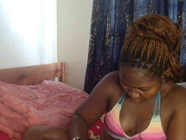 Sexxy-pretty24 webcam