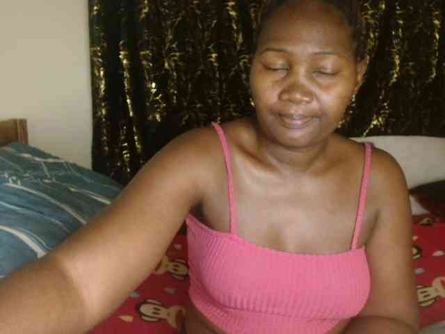 Sexxy-pretty24 webcam