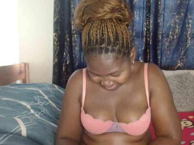 Sexxy-pretty24 webcam