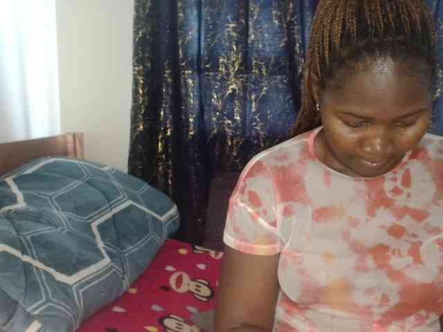 Sexxy-pretty24 webcam