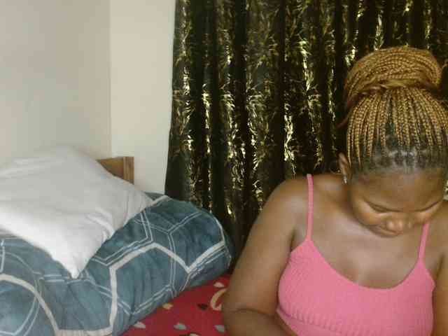 Sexxy-pretty24 webcam