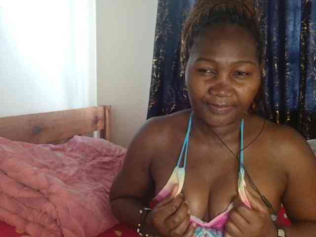 Sexxy-pretty24 webcam