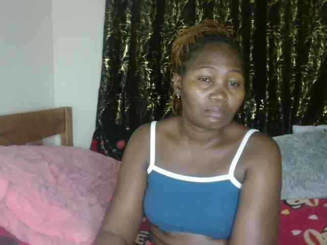 Sexxy-pretty24 webcam