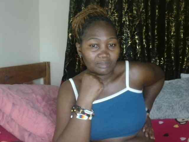 Sexxy-pretty24 webcam