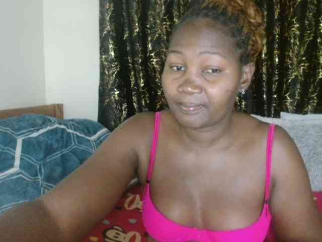 Sexxy-pretty24 webcam